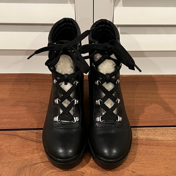 Aqua Gilca Block Heel Ankle Boots - Picture 5 of 6